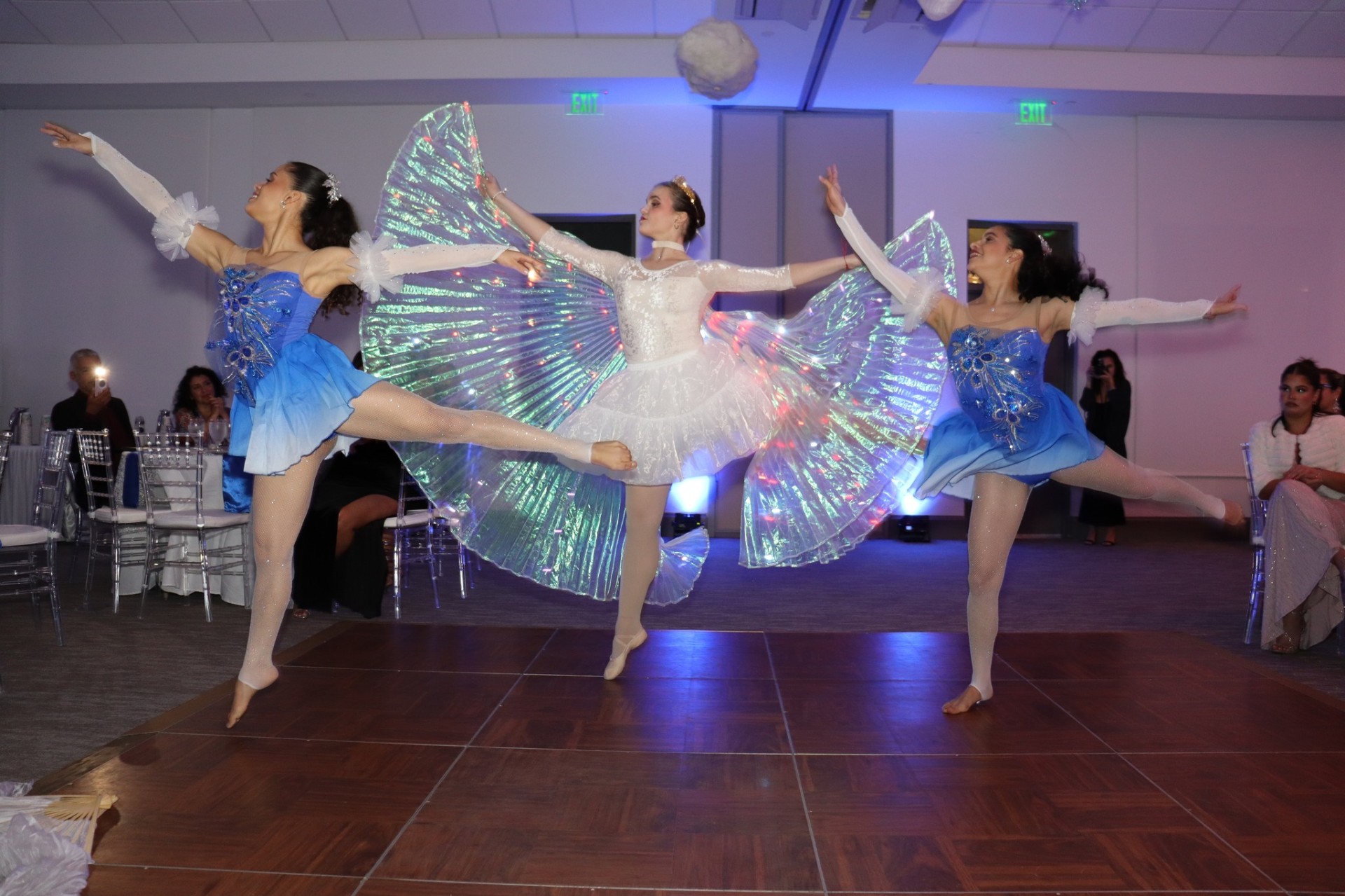 Live entertainment on the dance floor